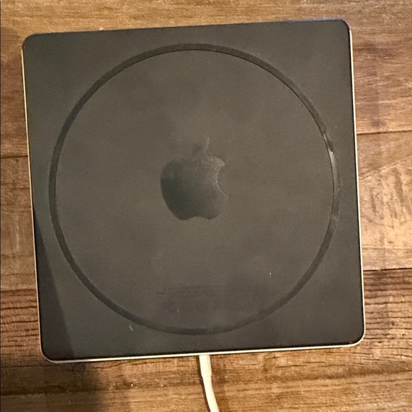 Apple USB SuperDrive - Silver and White - Picture 4 of 8